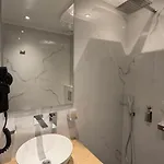 公寓式酒店 Mg Luxury Living Vrasná