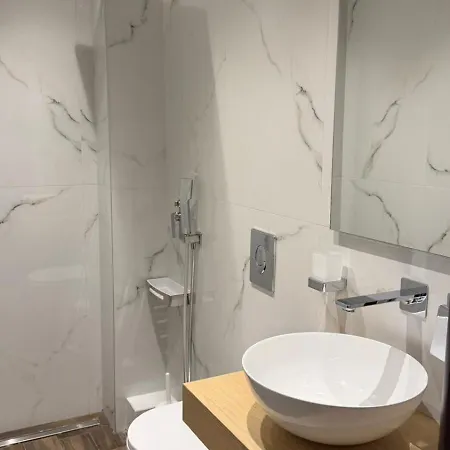 公寓式酒店 Mg Luxury Living Vrasná