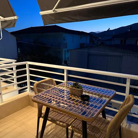 公寓式酒店 Mg Luxury Living Vrasná