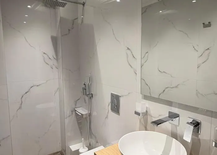 Mg Luxury Living Неа-Врасна